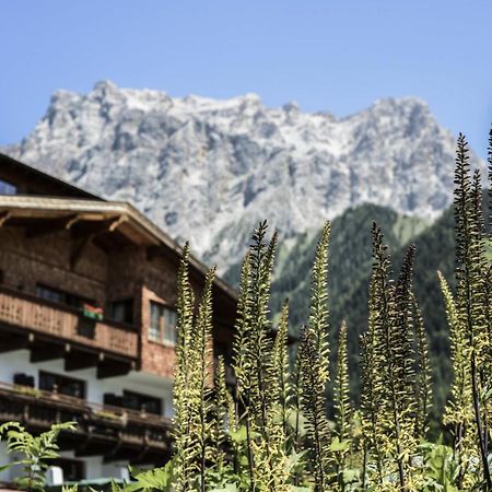 Hotel Tirolerhof - Familotel Zugspitze Ehrwald Eksteriør bilde