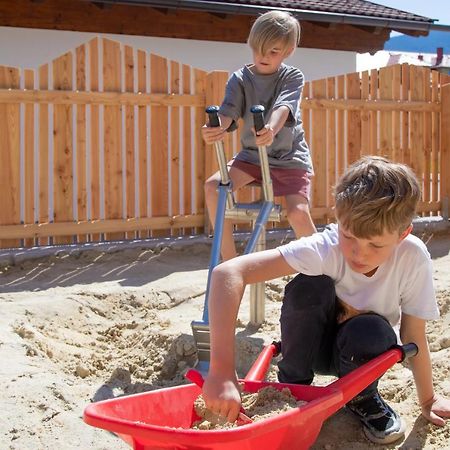 Hotel Tirolerhof - Familotel Zugspitze Ehrwald Eksteriør bilde