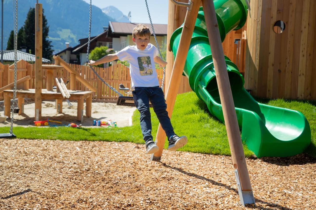 Hotel Tirolerhof - Familotel Zugspitze Ehrwald Eksteriør bilde