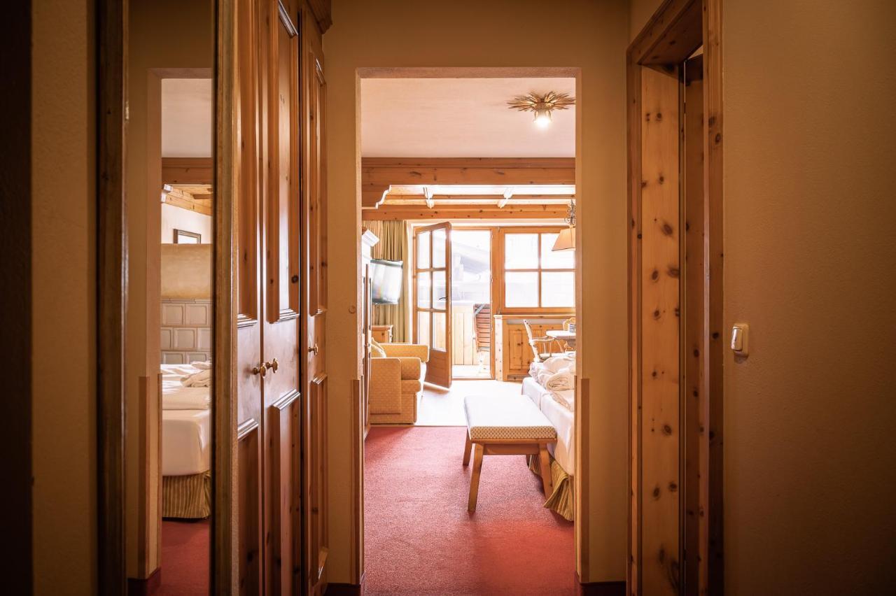 Hotel Tirolerhof - Familotel Zugspitze Ehrwald Eksteriør bilde