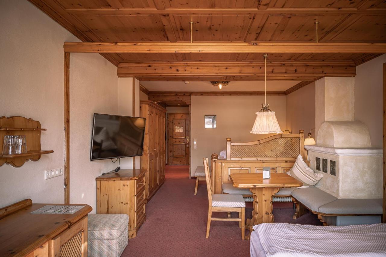 Hotel Tirolerhof - Familotel Zugspitze Ehrwald Eksteriør bilde