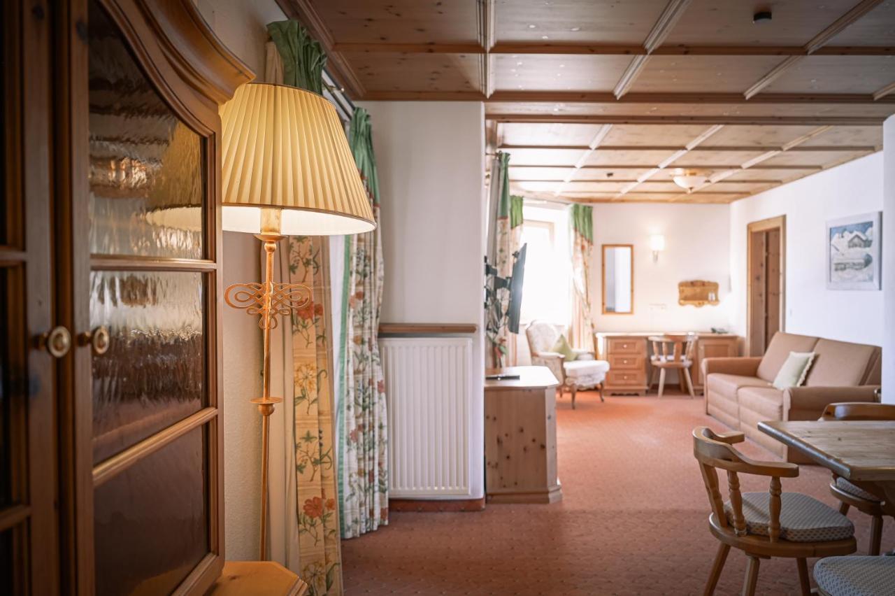 Hotel Tirolerhof - Familotel Zugspitze Ehrwald Eksteriør bilde