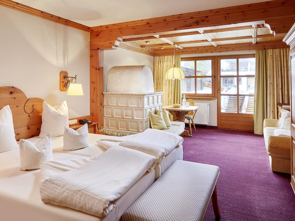 Hotel Tirolerhof - Familotel Zugspitze Ehrwald Eksteriør bilde