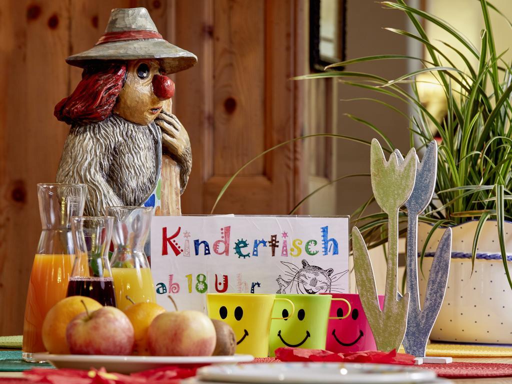 Hotel Tirolerhof - Familotel Zugspitze Ehrwald Eksteriør bilde